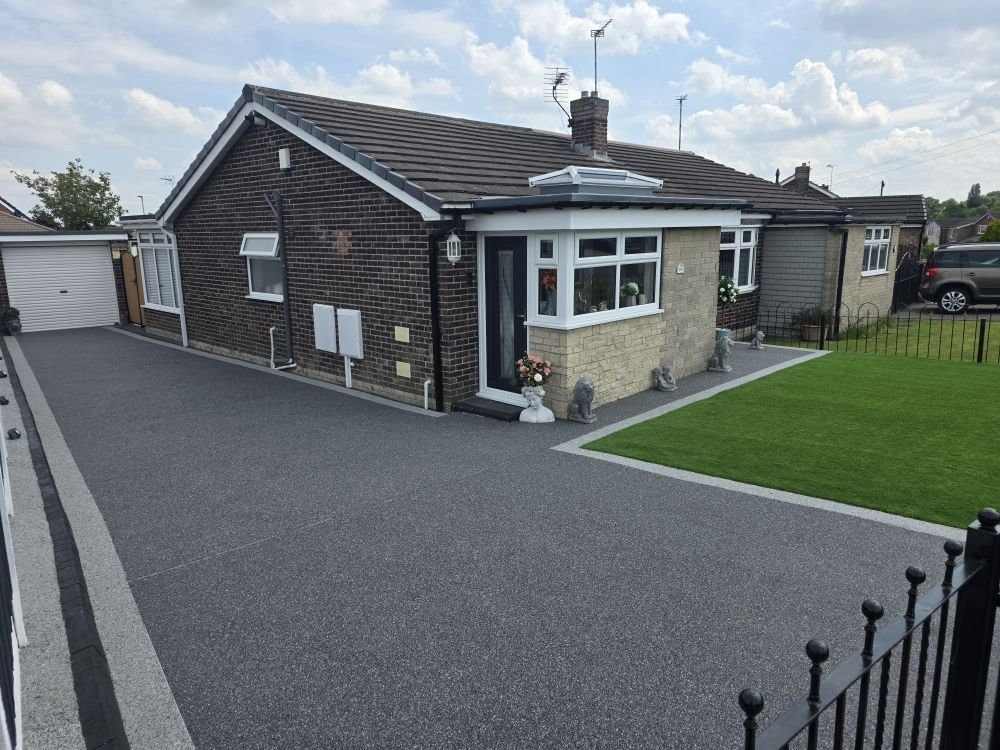Resin driveway and landscaping